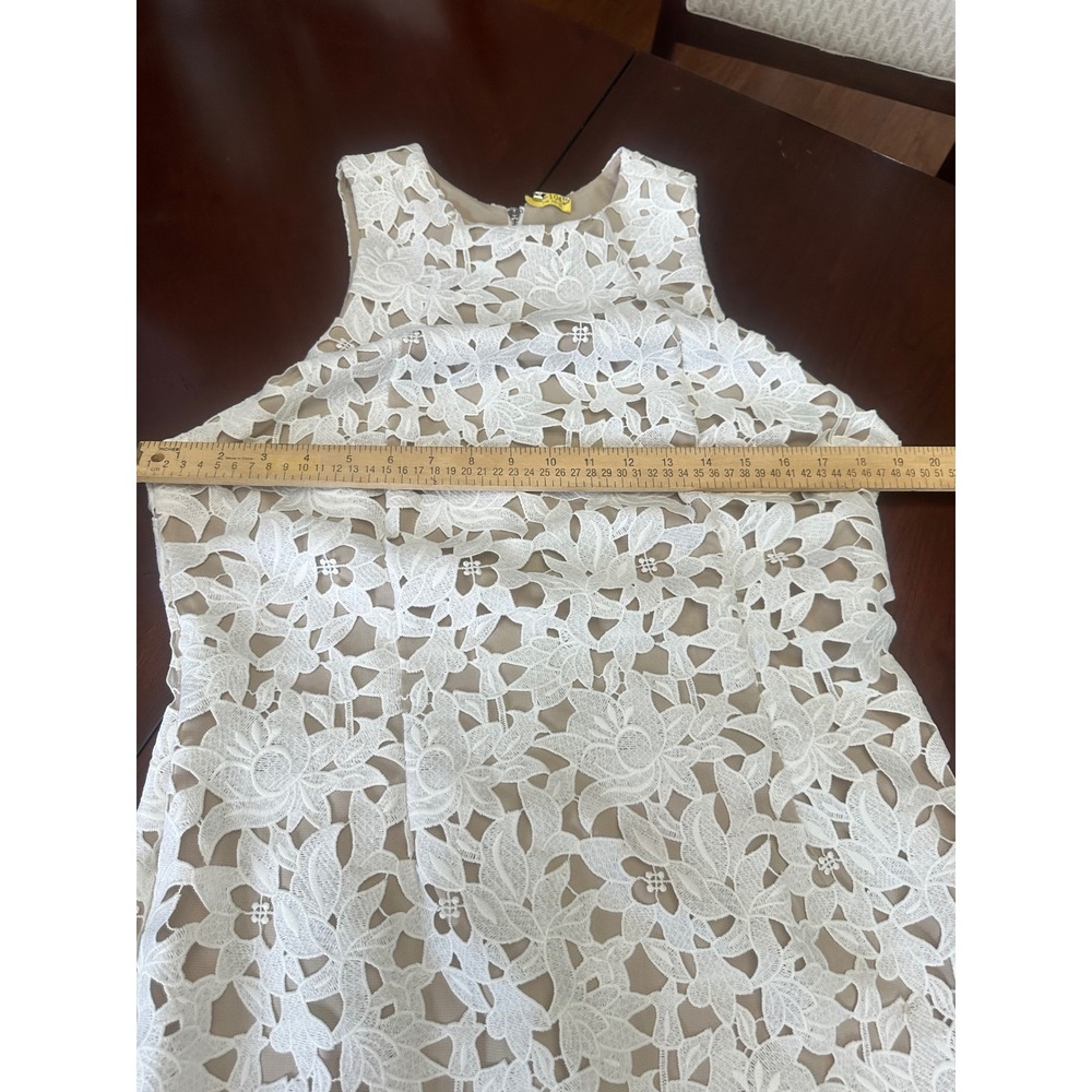 Antonio Melani White Floral Lace Sheath Dress Tan Lining Sleeveless Size 12 - Picture 4 of 7